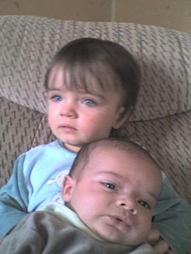 angie et son petit frére